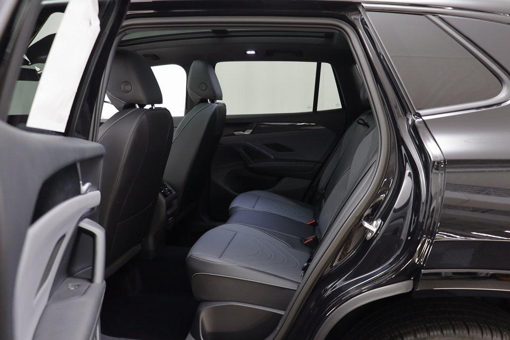 new 2025 Volkswagen Tiguan car, priced at $37,298