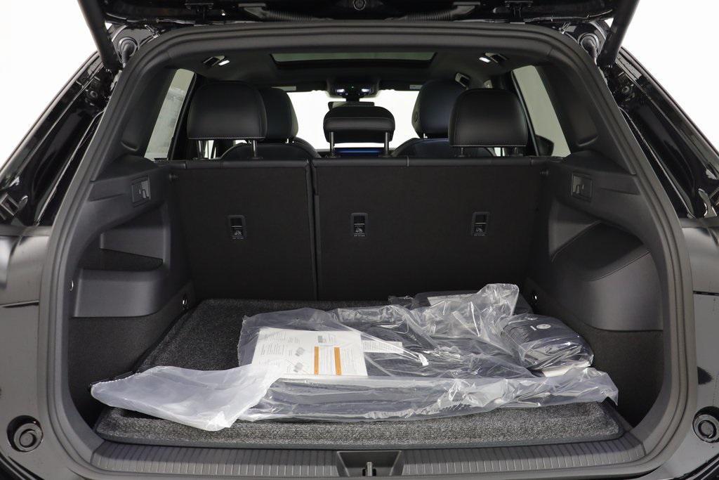 new 2025 Volkswagen Tiguan car, priced at $37,298