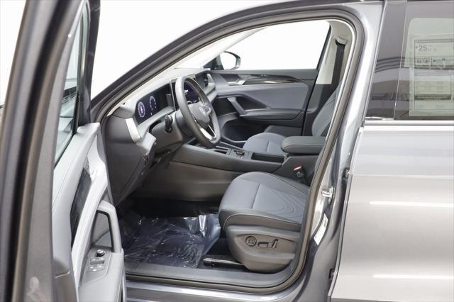 new 2025 Volkswagen Tiguan car, priced at $35,284