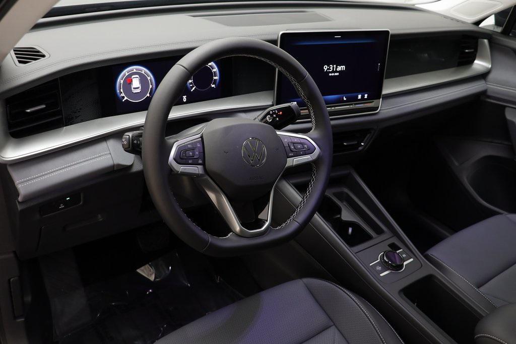 new 2025 Volkswagen Tiguan car, priced at $33,770