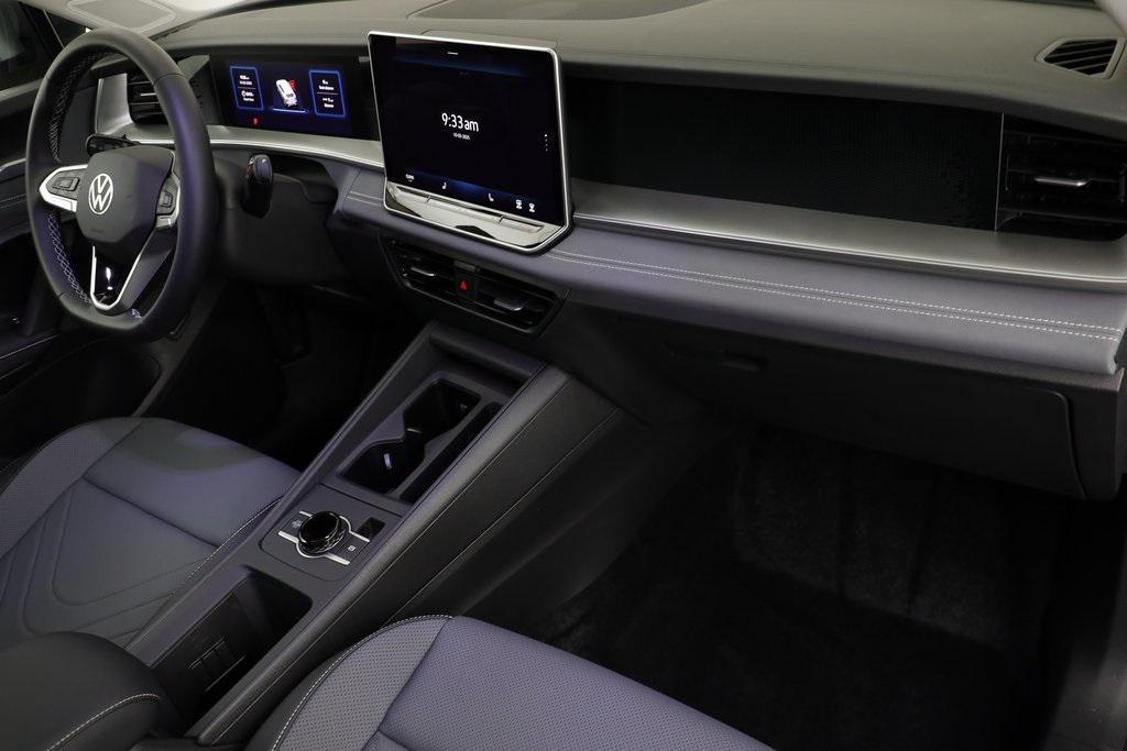 new 2025 Volkswagen Tiguan car, priced at $33,770