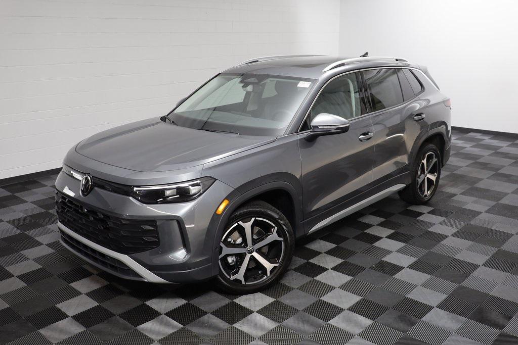 new 2025 Volkswagen Tiguan car, priced at $33,770