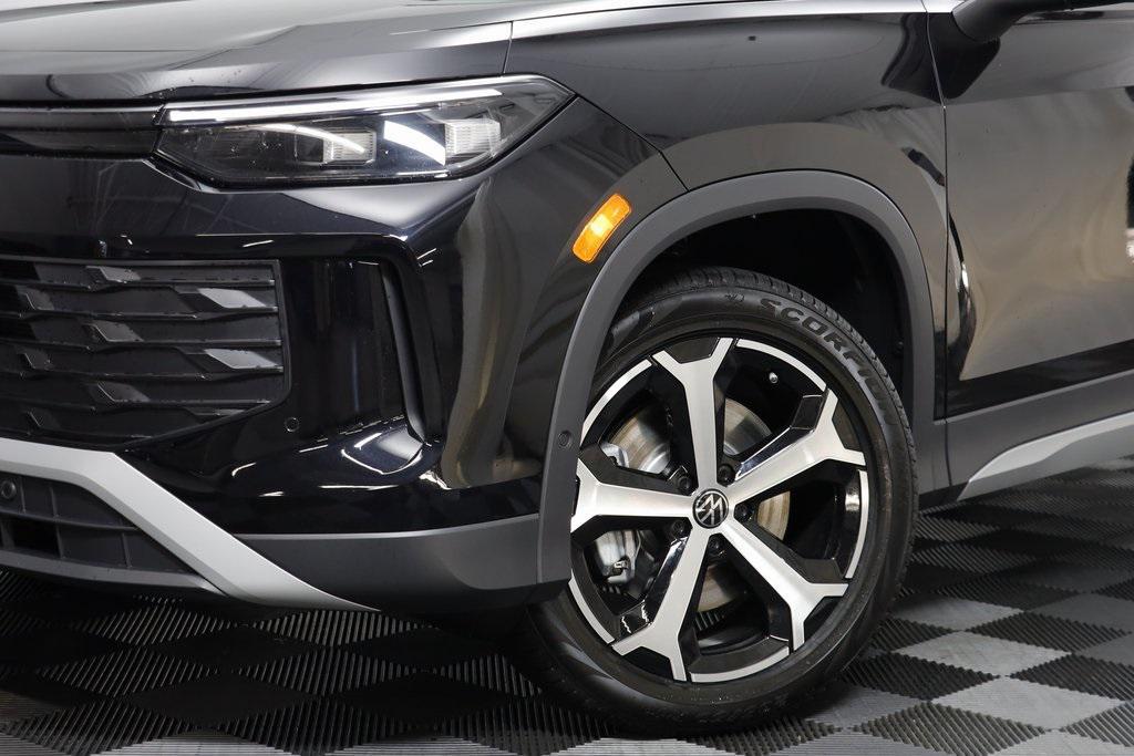 new 2025 Volkswagen Tiguan car, priced at $33,760