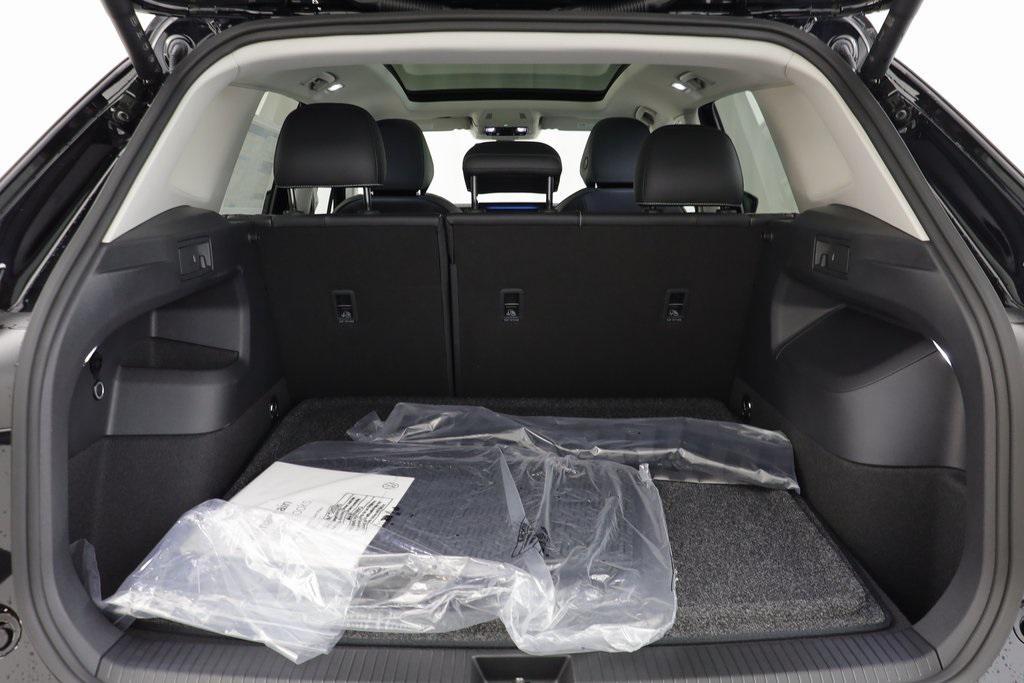 new 2025 Volkswagen Tiguan car, priced at $33,760