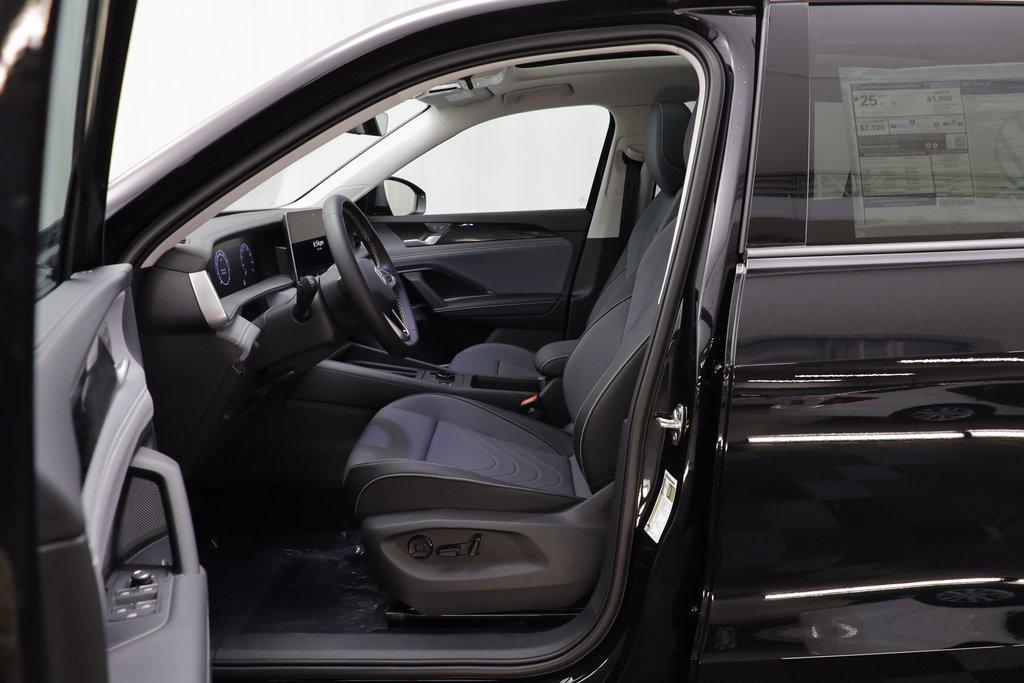 new 2025 Volkswagen Tiguan car, priced at $33,760