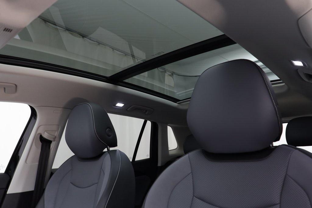 new 2025 Volkswagen Tiguan car, priced at $33,760