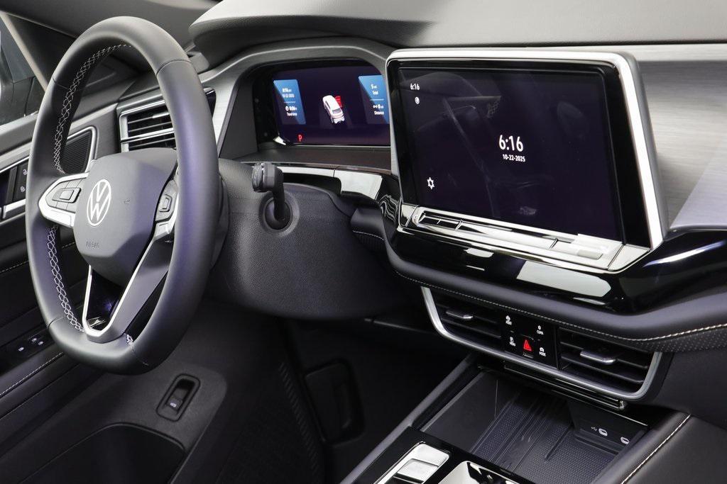 new 2026 Volkswagen Atlas Cross Sport car, priced at $46,343