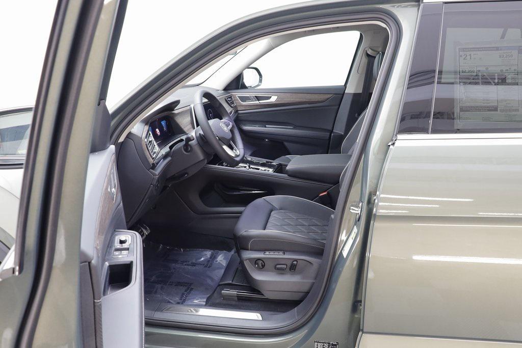 new 2026 Volkswagen Atlas car, priced at $53,542