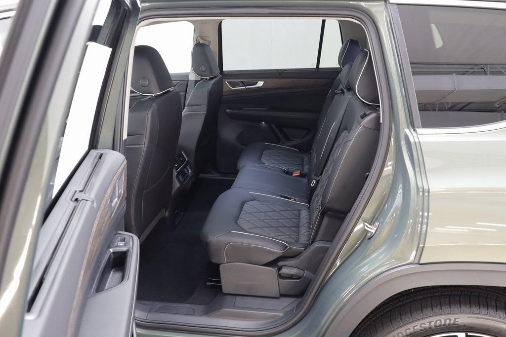 new 2026 Volkswagen Atlas car, priced at $53,542