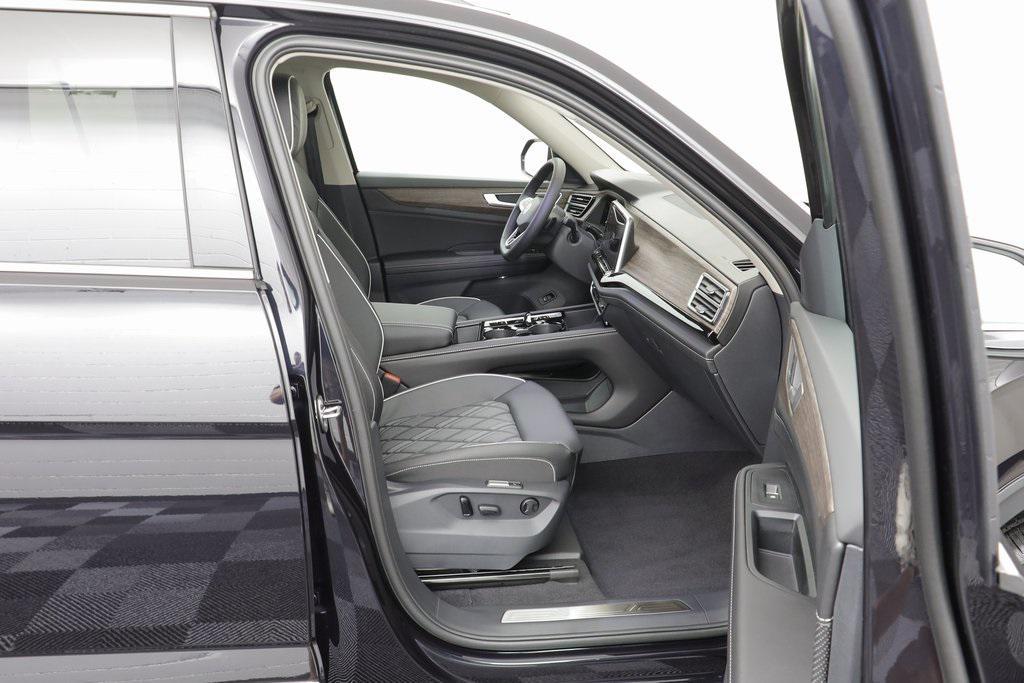 new 2026 Volkswagen Atlas car, priced at $53,681