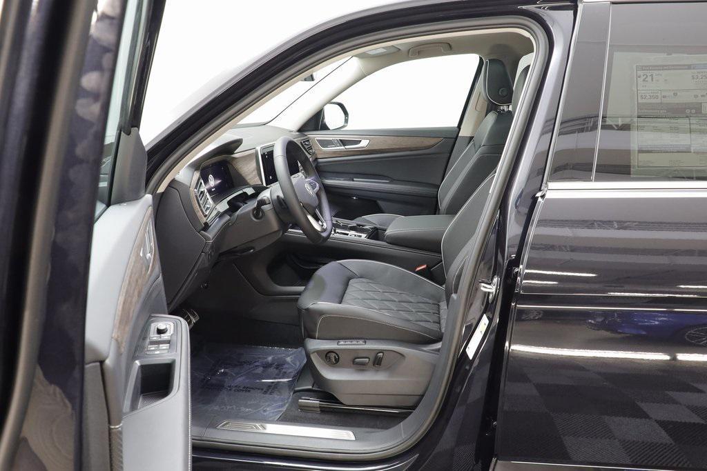 new 2026 Volkswagen Atlas car, priced at $53,681