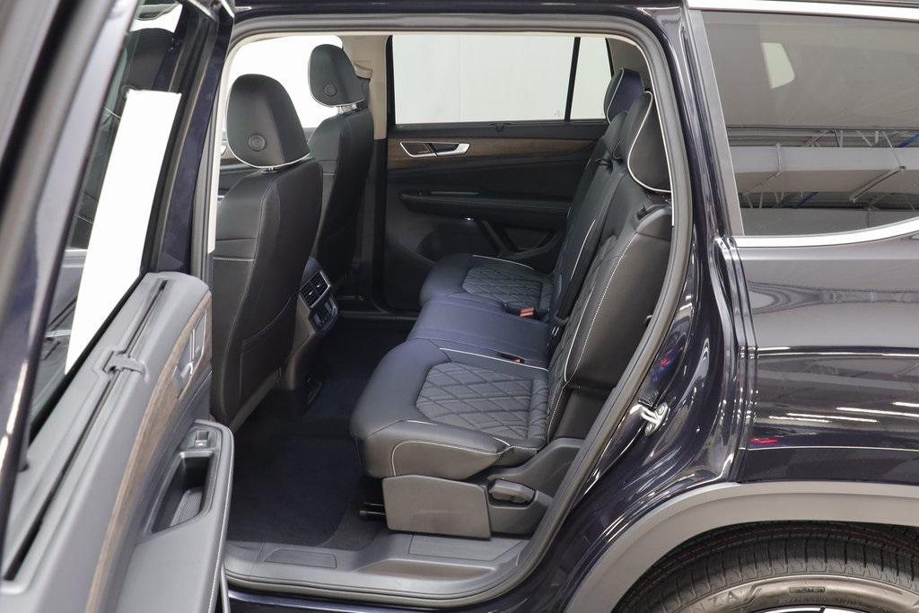 new 2026 Volkswagen Atlas car, priced at $53,681