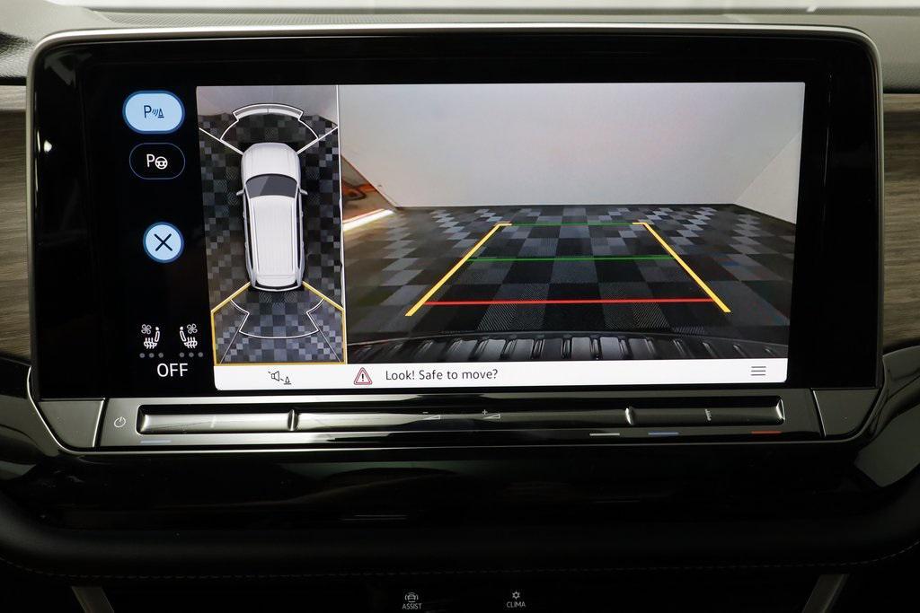 new 2026 Volkswagen Atlas car, priced at $53,681