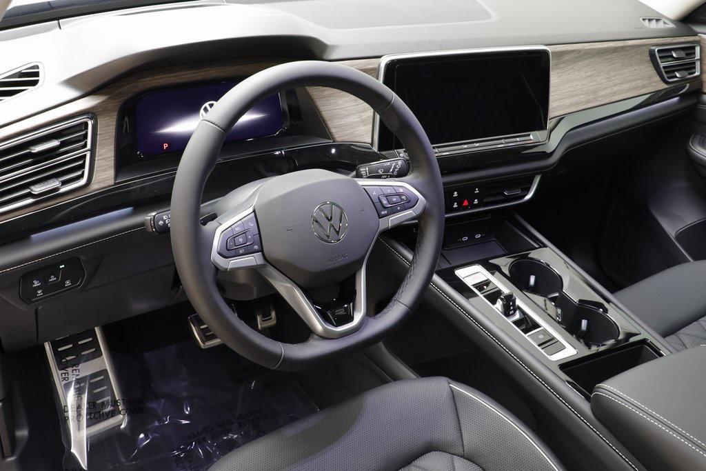 new 2026 Volkswagen Atlas car, priced at $53,681