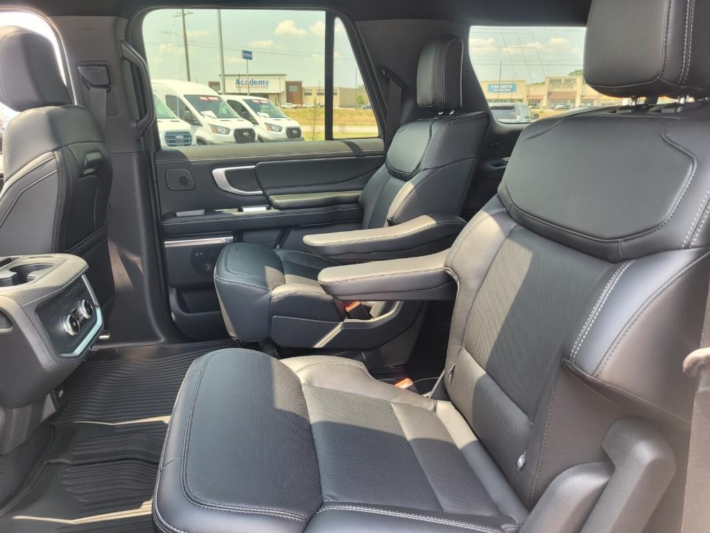 new 2025 Ford Expedition Max car, priced at $83,897