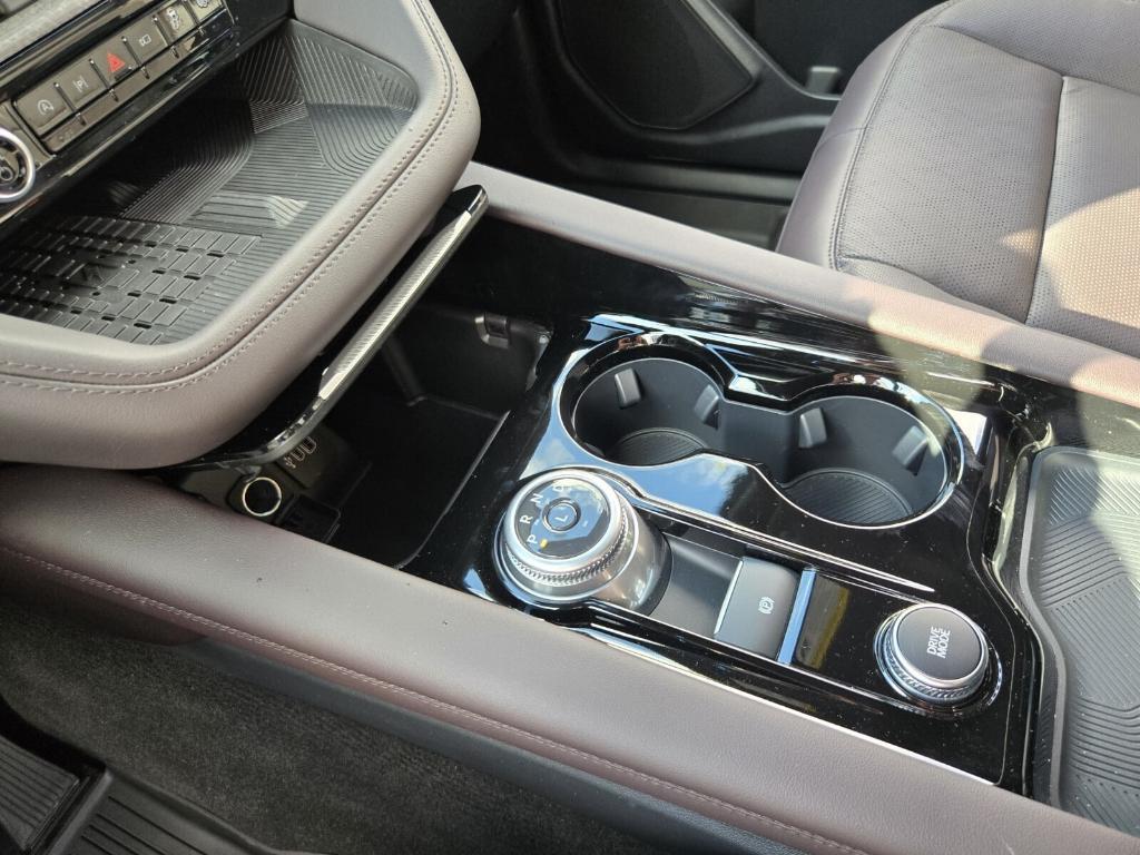 new 2025 Ford Explorer car, priced at $51,309