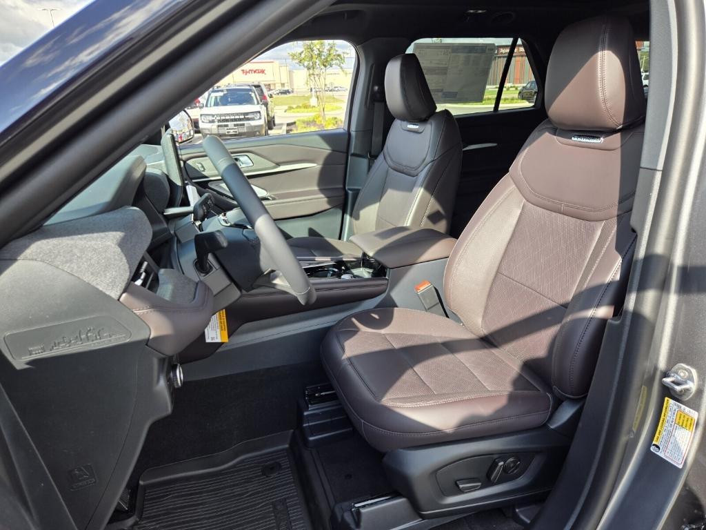 new 2025 Ford Explorer car, priced at $53,320