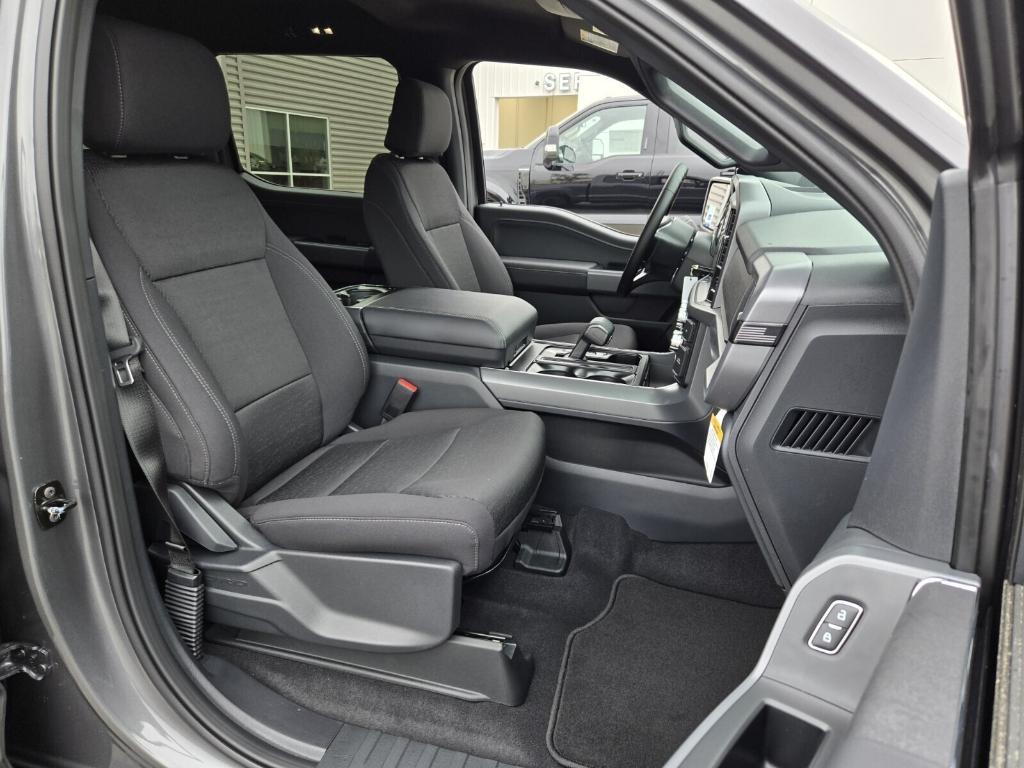 new 2025 Ford F-150 car, priced at $50,466
