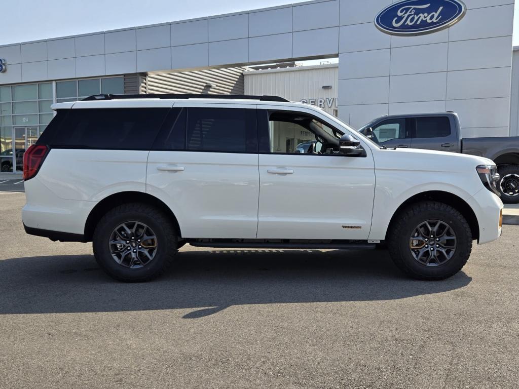 new 2025 Ford Expedition car, priced at $81,399