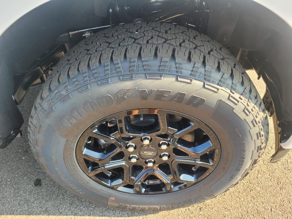 new 2025 Ford F-150 car, priced at $61,624