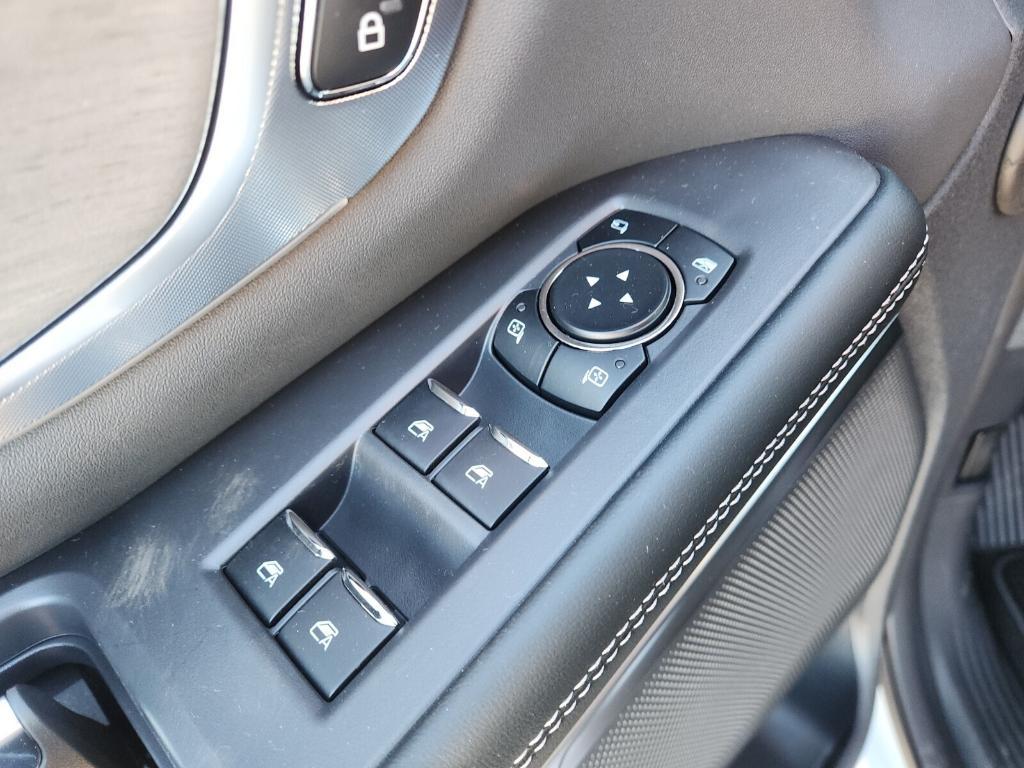 new 2025 Ford Expedition car, priced at $77,692