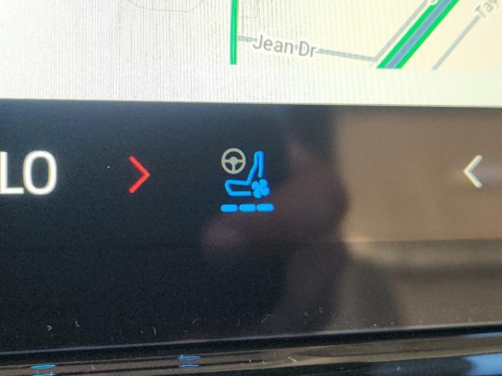 new 2025 Ford Expedition car, priced at $77,692