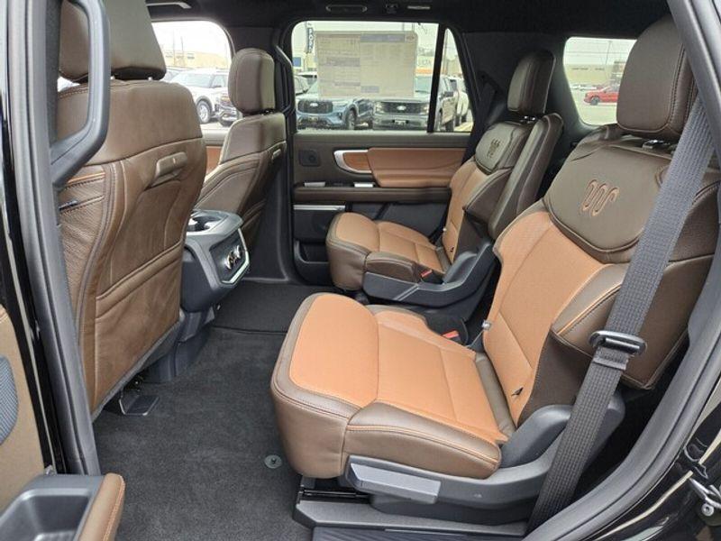 new 2025 Ford Expedition car, priced at $83,402