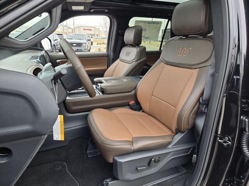 new 2025 Ford Expedition car, priced at $83,402