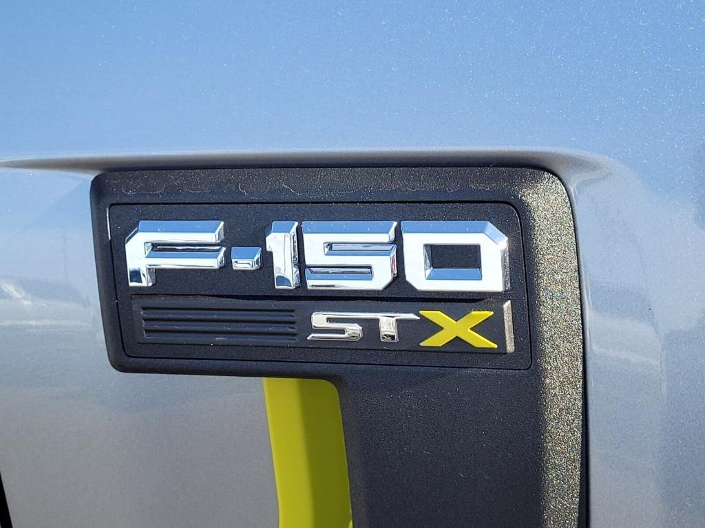 new 2025 Ford F-150 car, priced at $48,912