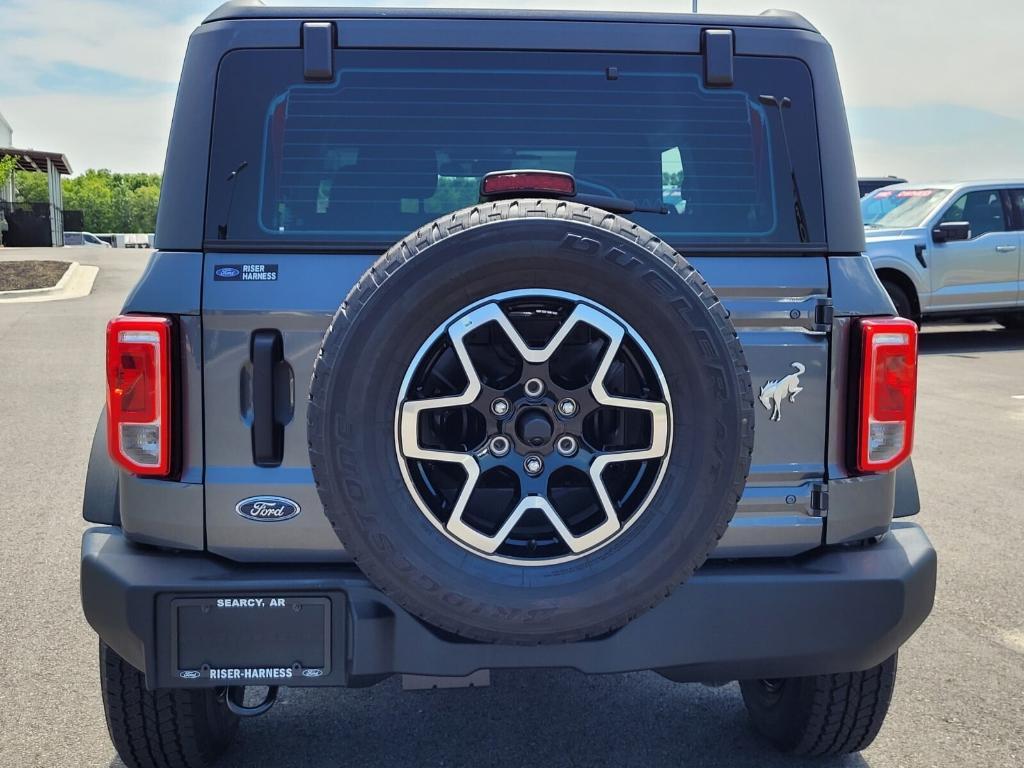 new 2025 Ford Bronco car, priced at $40,332