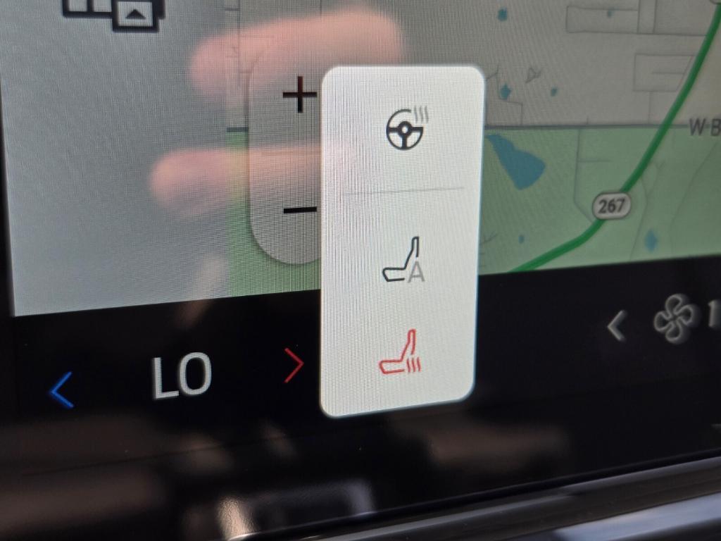 new 2025 Ford Expedition car, priced at $70,570