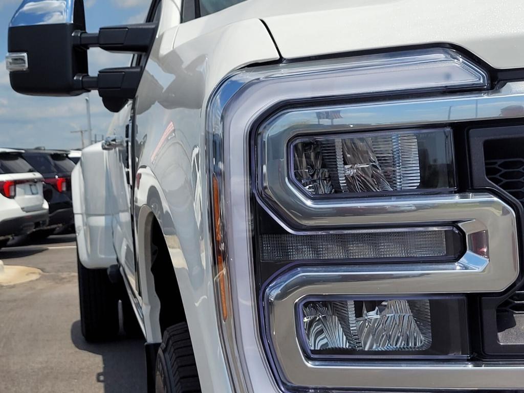 new 2025 Ford F-350 car, priced at $91,470