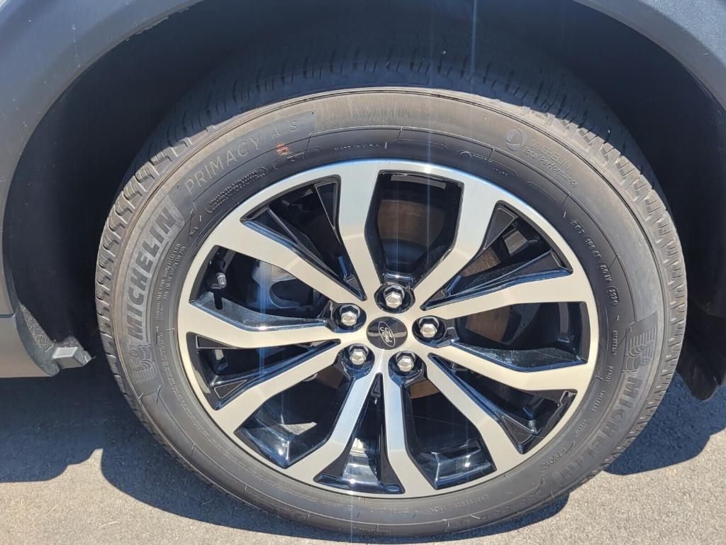 new 2025 Ford Explorer car, priced at $46,000