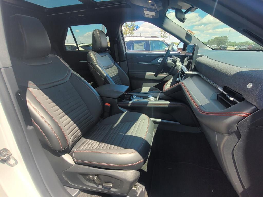new 2025 Ford Explorer car, priced at $46,000