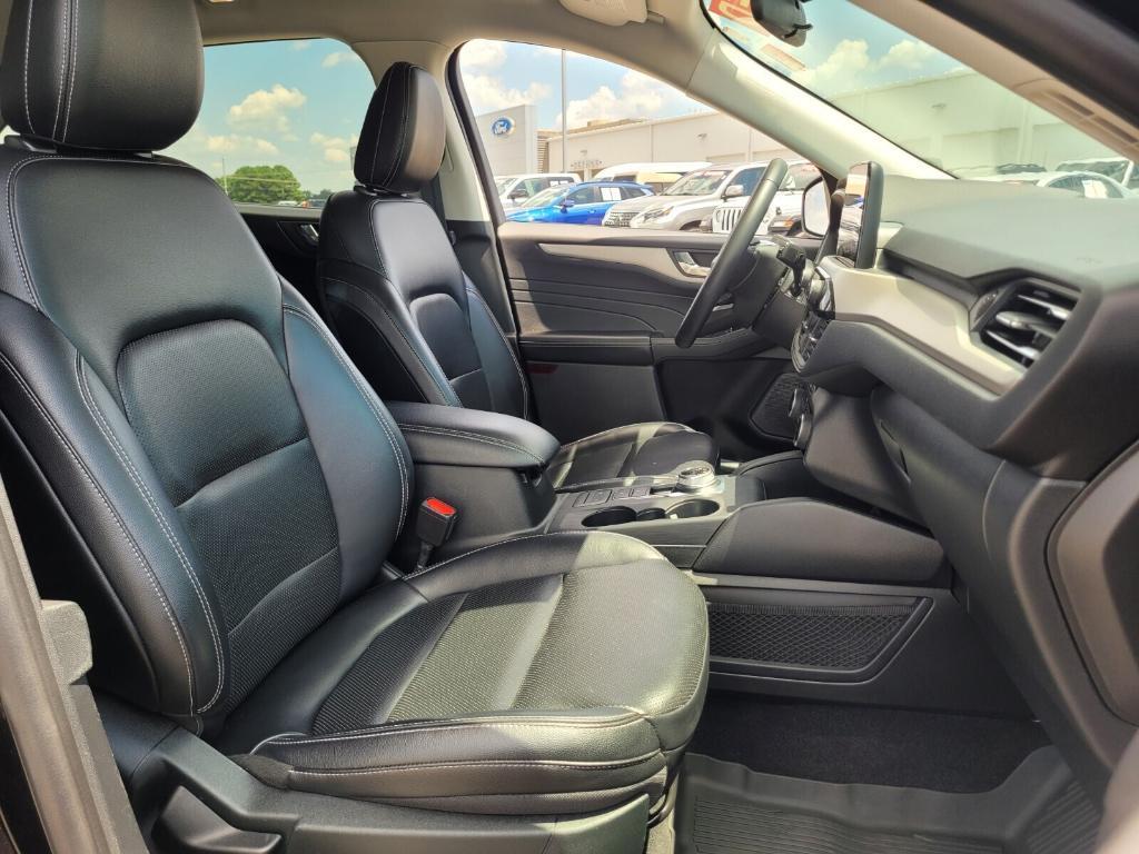 used 2022 Ford Escape car, priced at $23,990