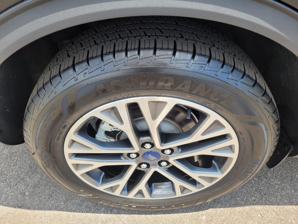 used 2022 Ford Escape car, priced at $23,990