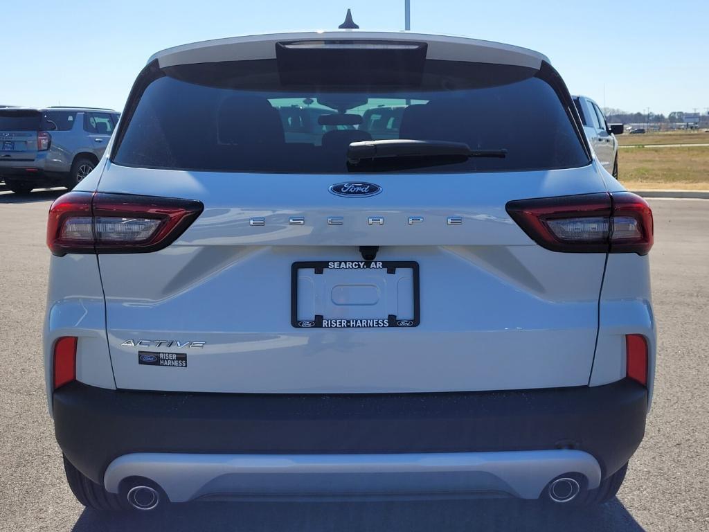 new 2025 Ford Escape car, priced at $29,990