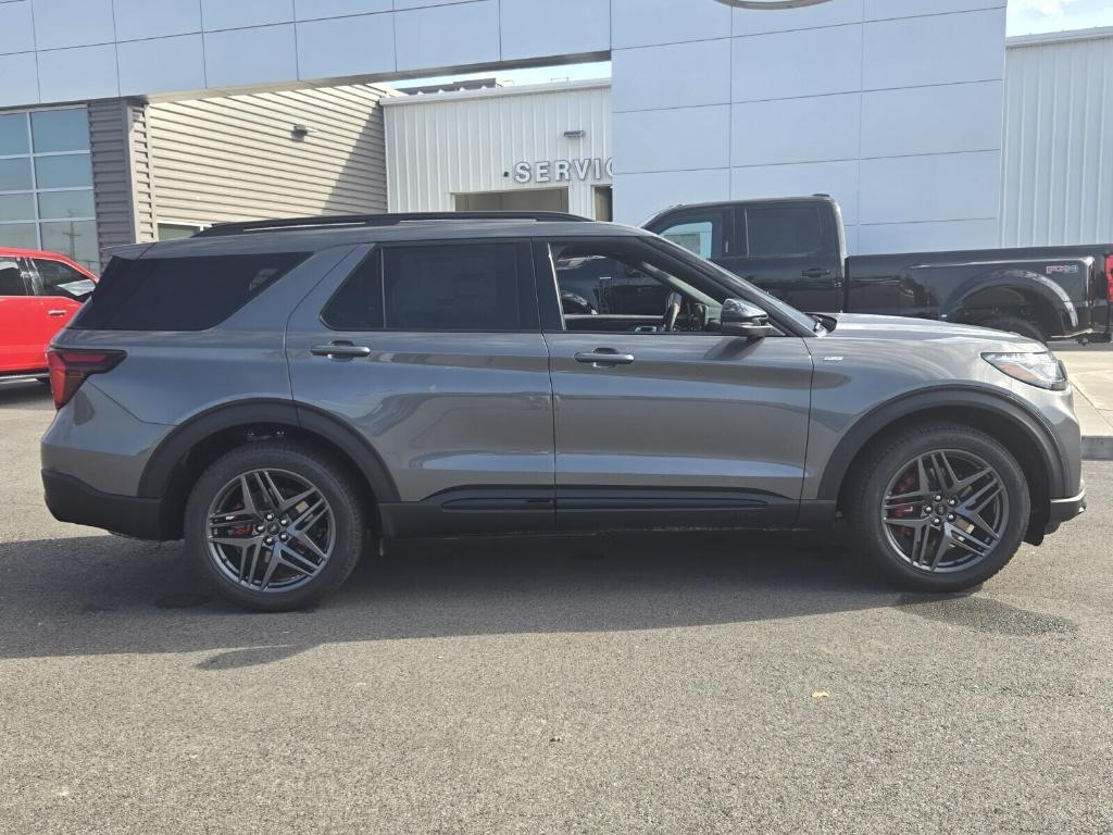 new 2025 Ford Explorer car, priced at $50,172