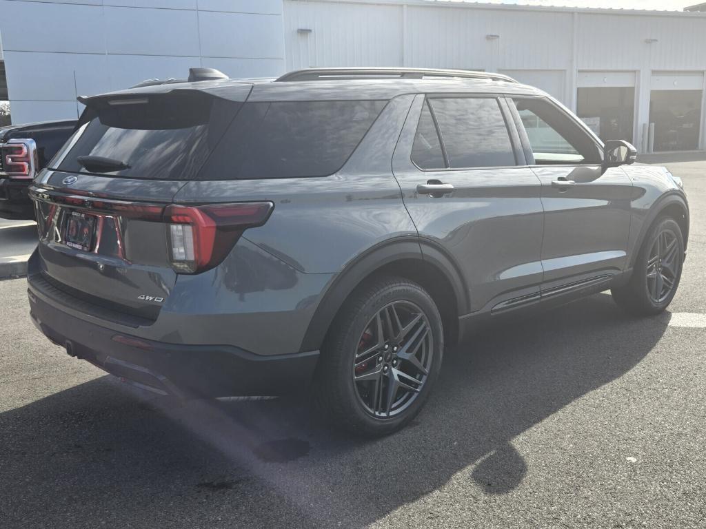 new 2025 Ford Explorer car, priced at $50,172