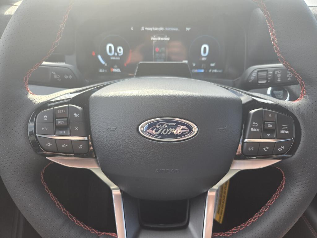 new 2025 Ford Explorer car, priced at $50,172