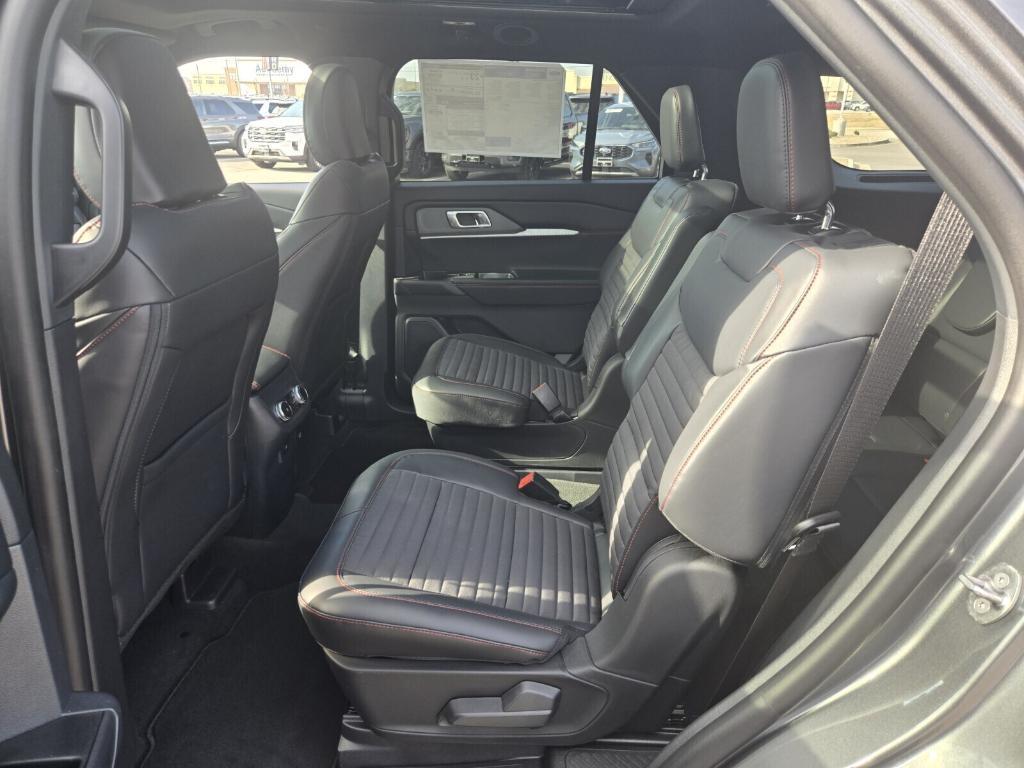 new 2025 Ford Explorer car, priced at $50,172
