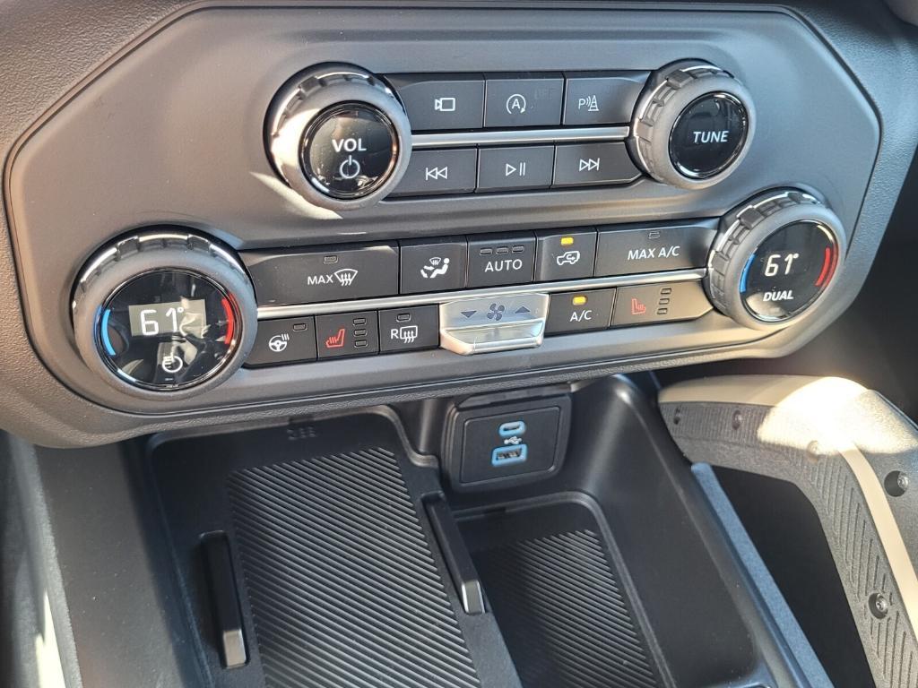 new 2025 Ford Bronco car, priced at $62,383