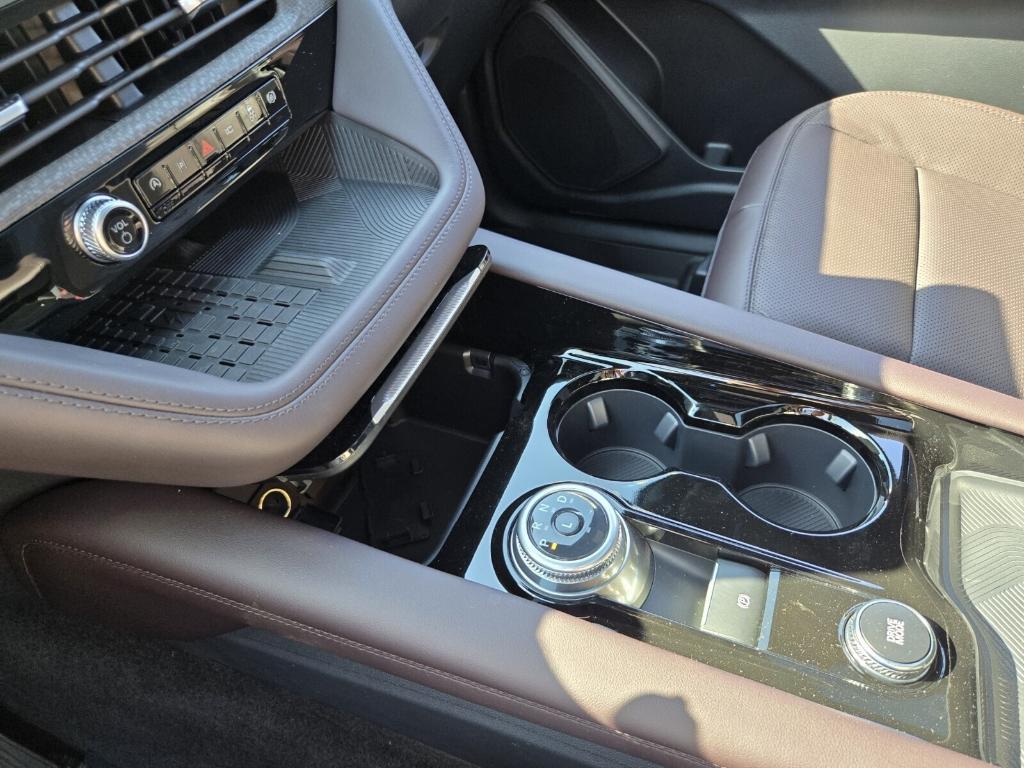 new 2025 Ford Explorer car, priced at $55,898