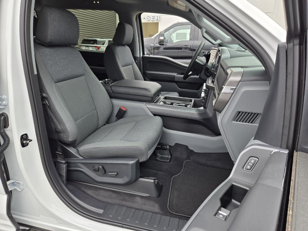 new 2025 Ford F-150 car, priced at $52,064