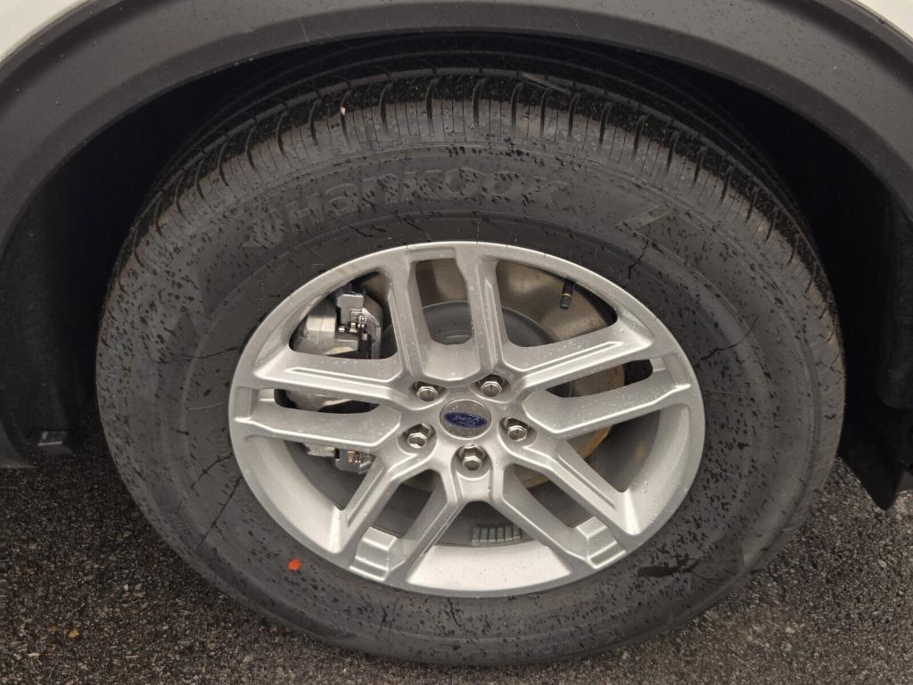 new 2025 Ford Explorer car, priced at $43,379