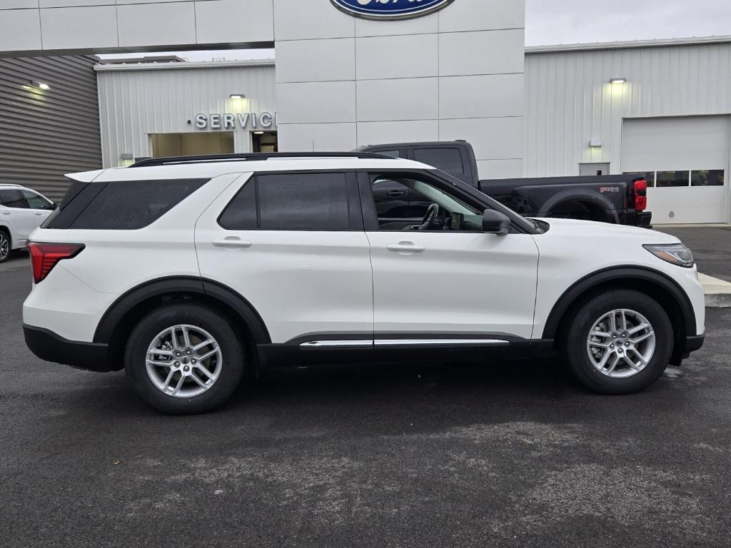 new 2025 Ford Explorer car, priced at $43,379