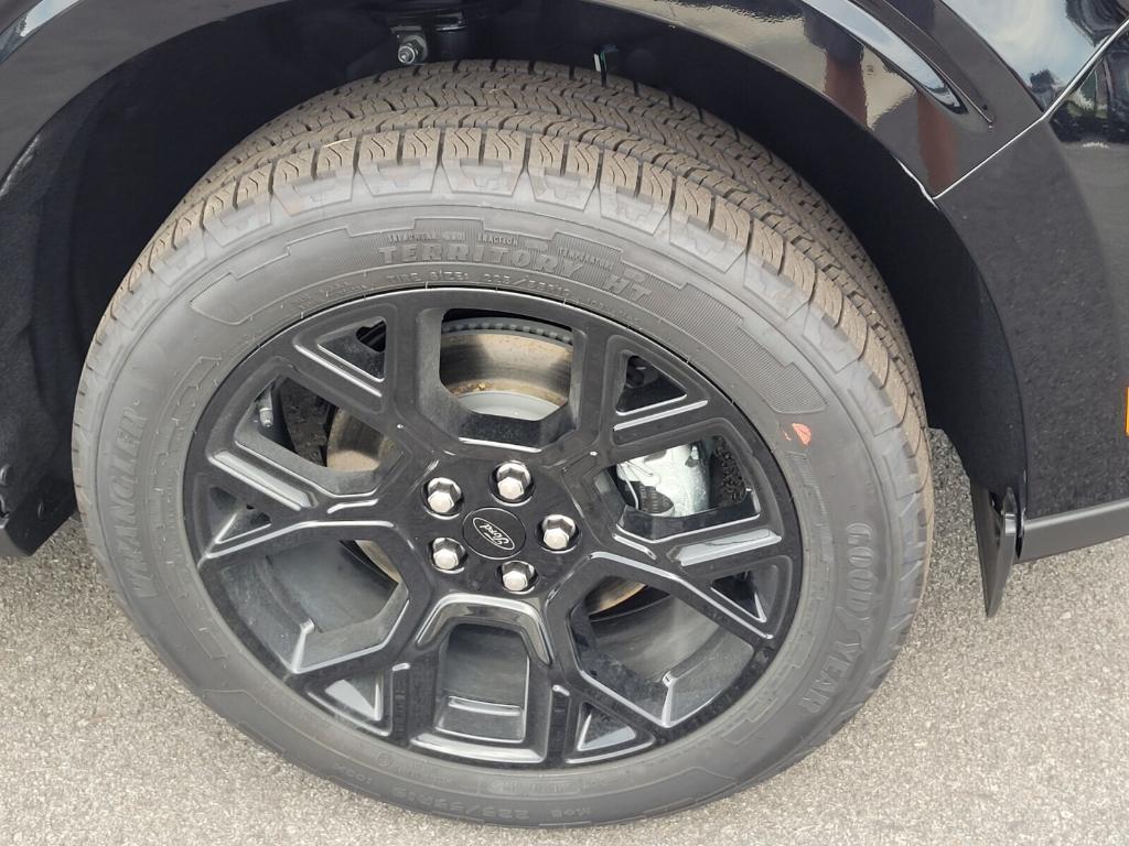 new 2025 Ford Maverick car, priced at $38,535