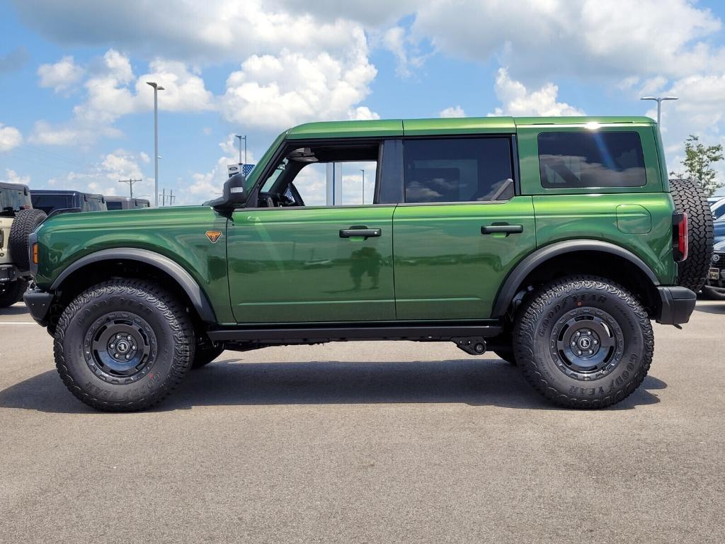 new 2025 Ford Bronco car, priced at $65,378