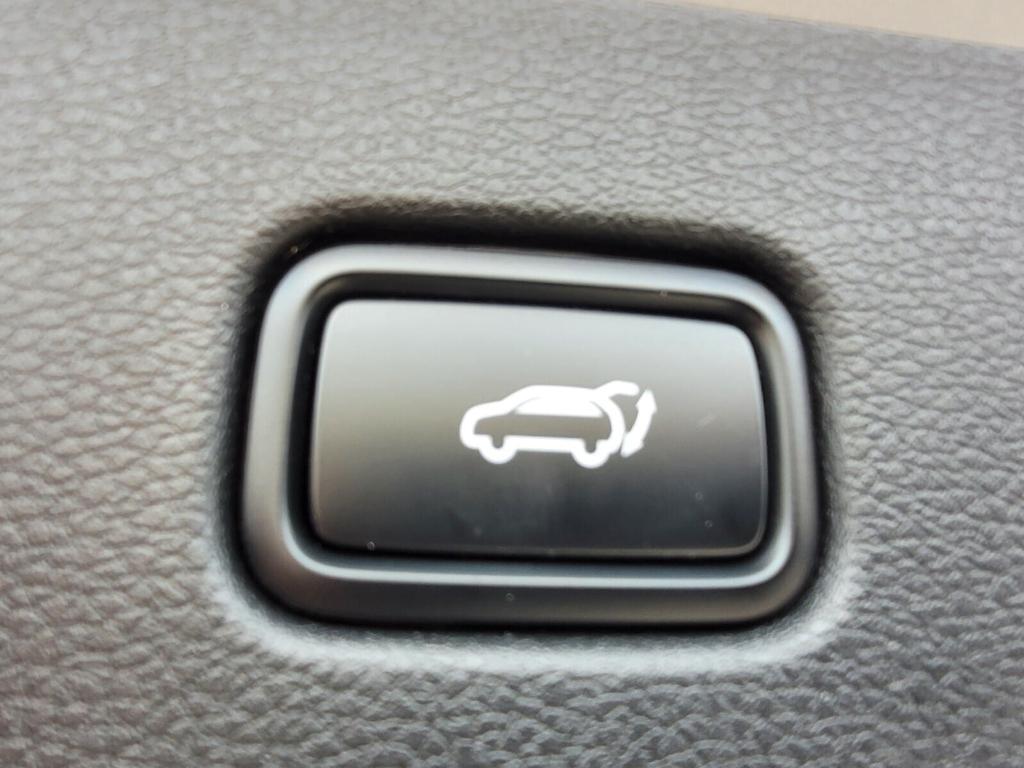 used 2025 Kia Sportage car, priced at $33,990