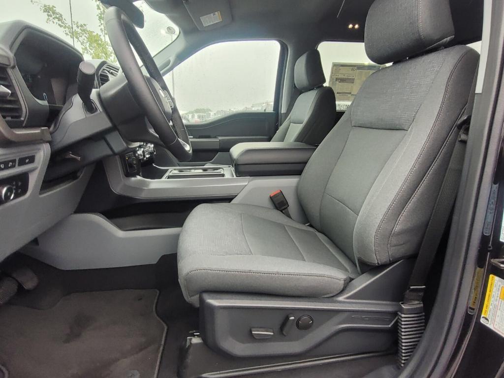 new 2024 Ford F-150 car, priced at $49,960